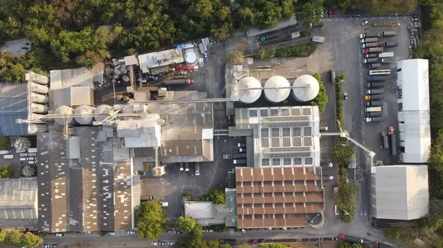 Vista aérea de la planta de Italcol en Girón, donde IT Energy instaló el sistema de videovigilancia